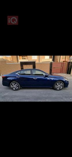 نيسان ألتيما